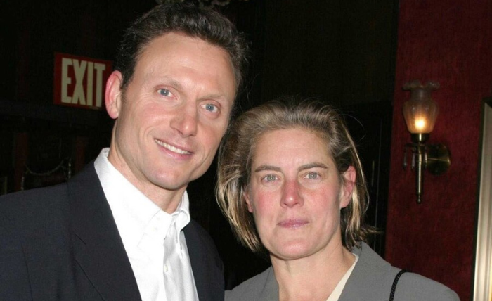 tony goldwyn and wife